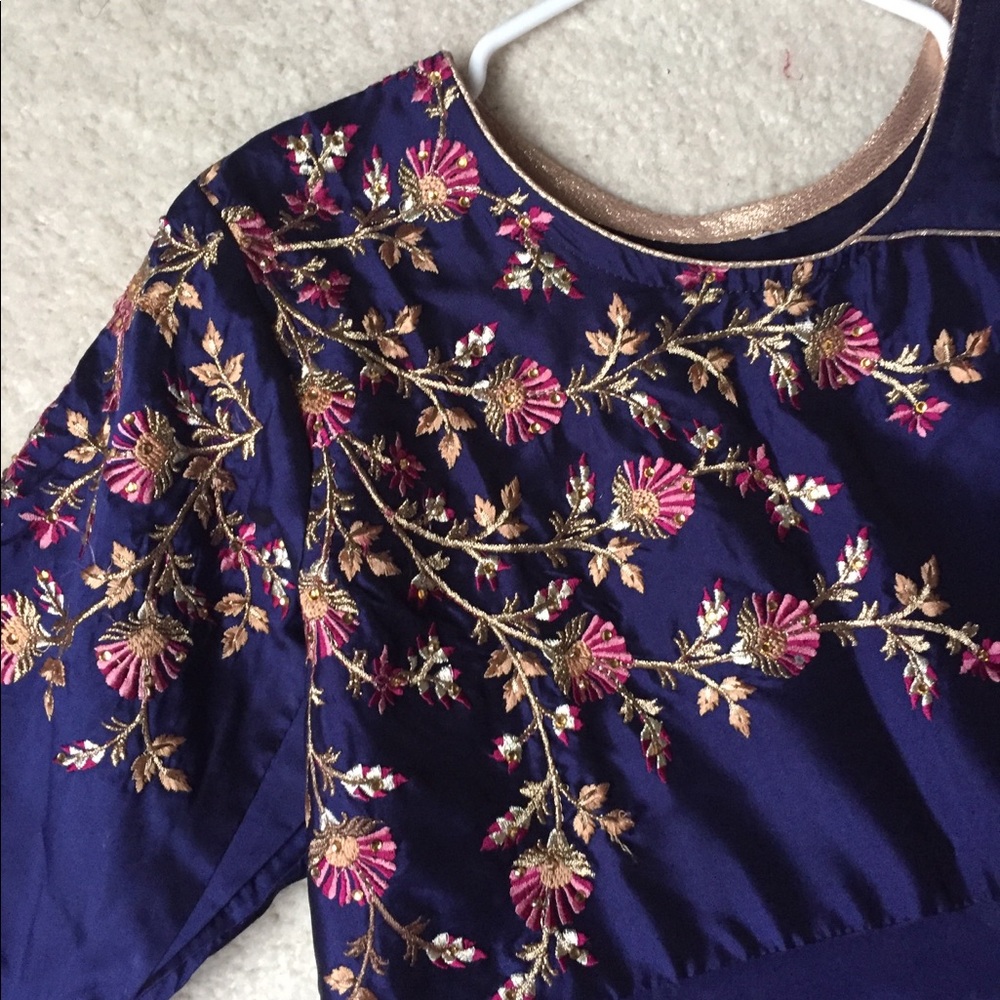🍀🌺SALE🍀🌺Ready made long gown